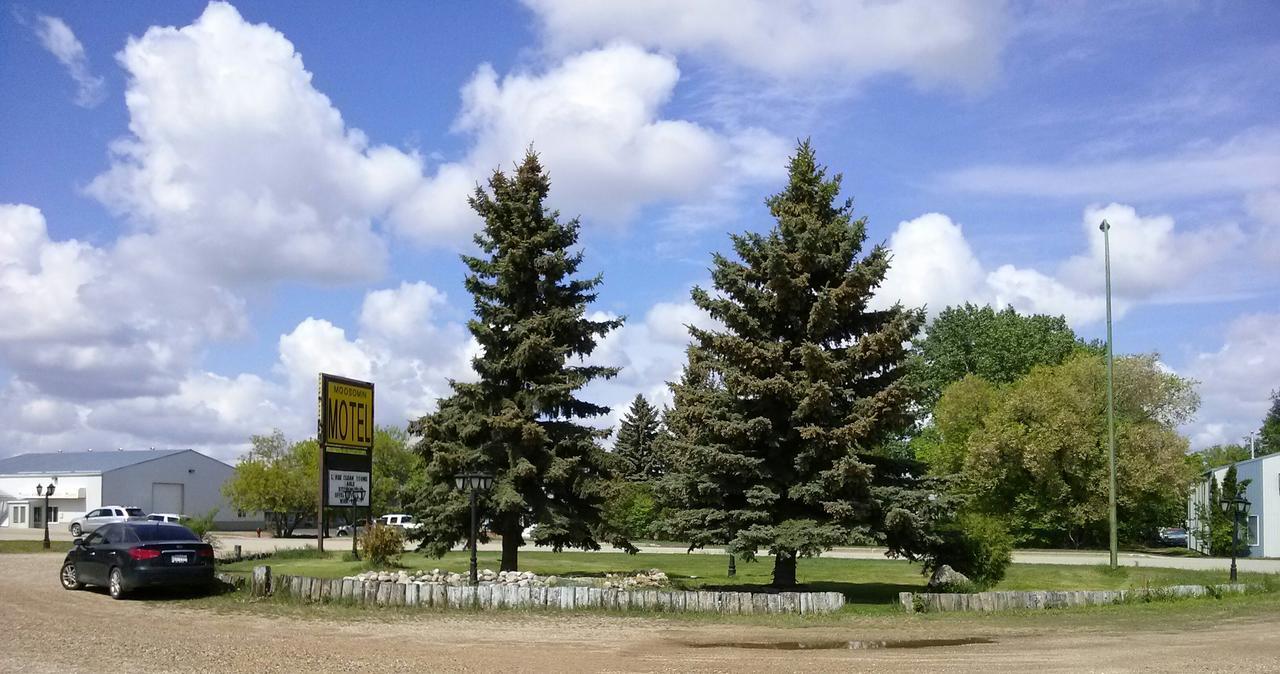 Moosomin Motel Kültér fotó