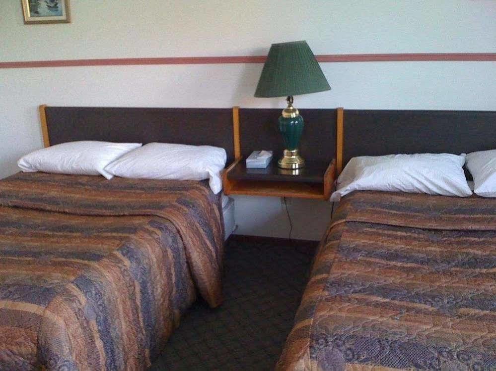 Moosomin Motel Kültér fotó