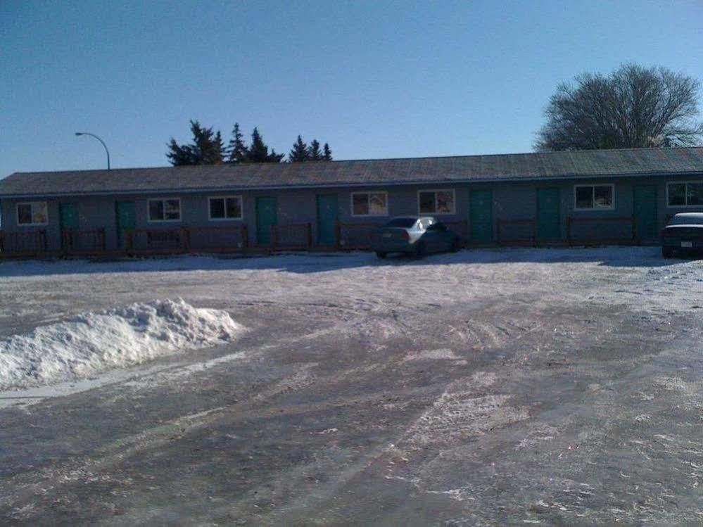 Moosomin Motel Kültér fotó