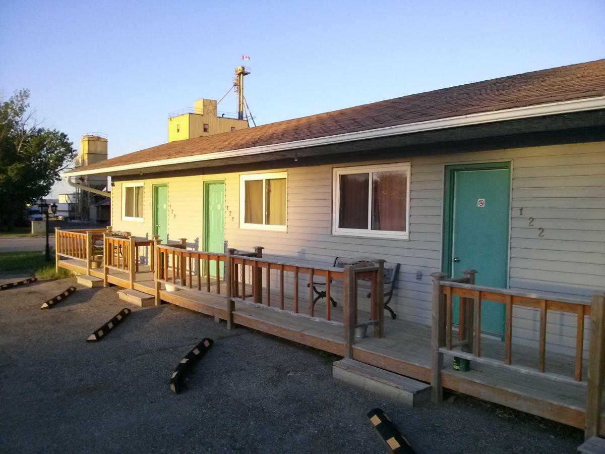 Moosomin Motel Kültér fotó