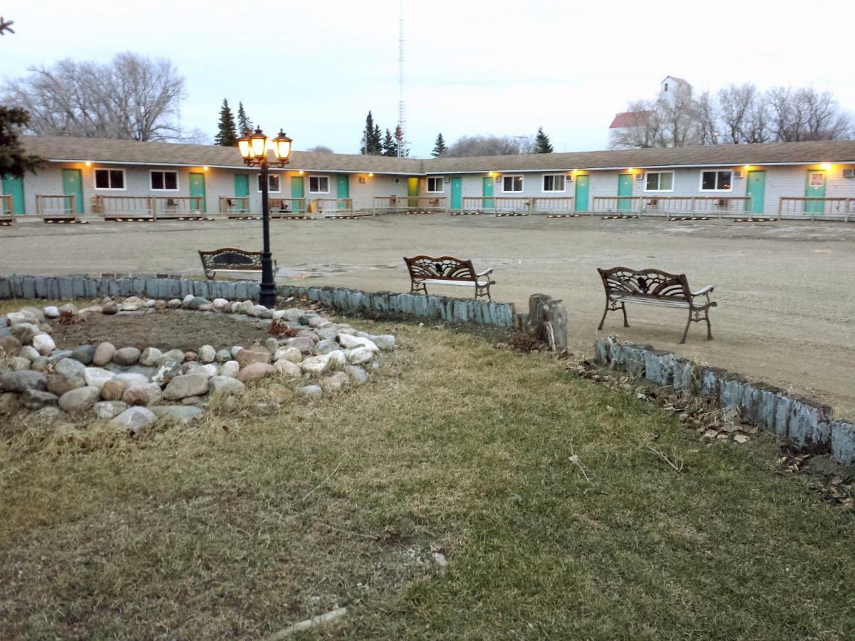 Moosomin Motel Kültér fotó